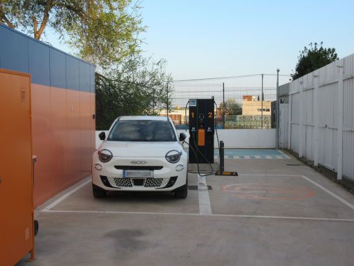 Plenergy, Elektro Lades&auml;ulen, Madrid, Spanien, Plenergy, Carretera Vic&aacute;lvaro a la Estaci&oacute;n O&rsquo;Donnel 24, 28022 Madrid