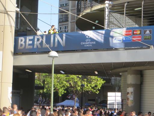 Real Madrid gegen Atlético de Madrid April 2015 UEFA Champions League®, BERLIN Hinweis auf das Endspiel am 6.Juni 2015 im Olympiastadion