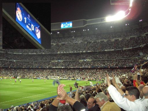 Real Madrid gegen Atlético de Madrid April 2015 UEFA Champions League®, Jubel nach Treffer von Javier Hernández mit KONICA MINOLTA DiMAGE E40 aufgenommen