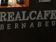 Realcafé Bernabéu, Madrid, Spanien, Bahnsteig mit gefliesten Wänden