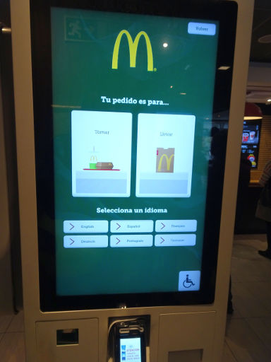 Madrid, Spanien, McDonald’s®, Bestellautomat