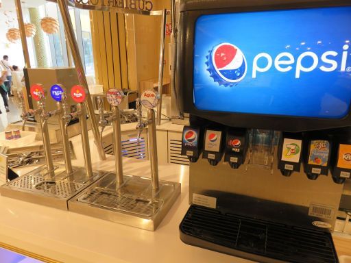 Restaurant Orient 2016, Madrid, Spanien, Bier Estrella Damm, Estrella Damm FREE, Wasser, Pepsi, Pepsi light, Pepsi Max® zero azucar, 7up, TriNa Naranja und KAS