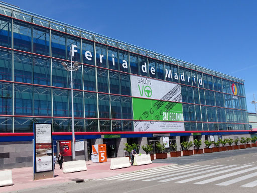 XXIII Salón del Vehículo de Ocasión y Semínuevo 2019, Madrid, Spanien, Haupteingang Messegelände