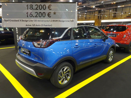 XXIII Salón del Vehículo de Ocasión y Semínuevo 2019, Madrid, Spanien, Halle 3 mit Opel Crossland X