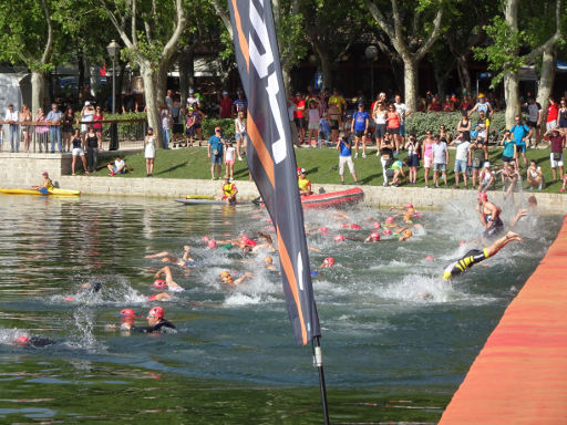 Santander Triatlón del Madrid 2019, Madrid, Spanien, 900 m Schwimmen