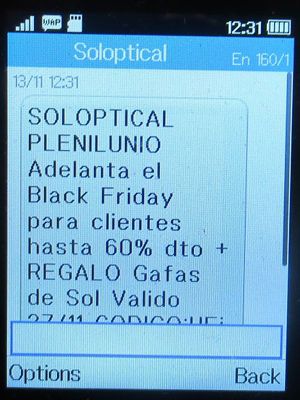 Soloptical®, Madrid, Spanien, Black Friday 2023 SMS auf einem Alcatel 2051X