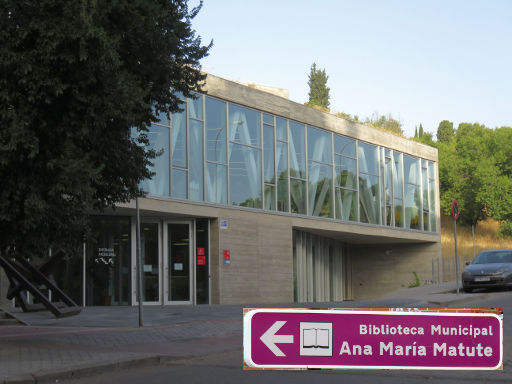 Offizieller Sprachkurs B1, Madrid, Spanien, Biblioteca Municipal Ana María Matute in der Calle de los comuneros de Castialla 30, 28019 Madrid