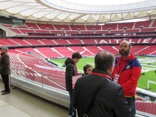 Stadion Wanda® Metropolitano, Führung und Besichtigung, Madrid, Spanien, Tourleiter im Stadion