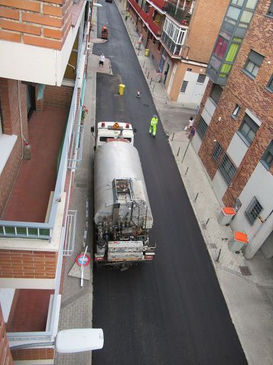 Strassenbau, Madrid, Spanien, neuer Asphalt