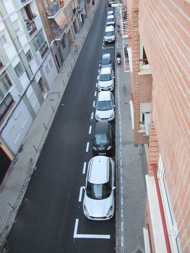 Strassenbau, Madrid, Spanien, neue Fahrbahn mit Markierungen