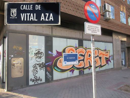 Strukturwandel Ladengeschäfte, Madrid, Spanien, Banco Bilbao Vizcaya Argentaria BBVA, Calle de Vital Aza, 2023 geschlossen