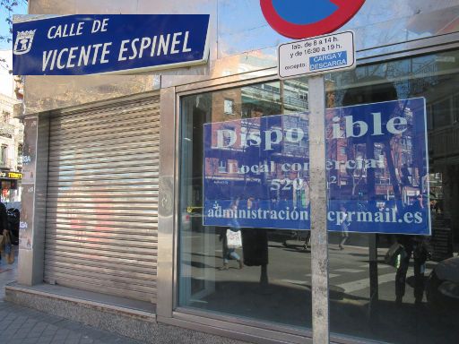 Strukturwandel Ladengeschäfte, Madrid, Spanien, unbekanntes Ladengeschäft Calle de Vicente Espinel Ecke Calle de Alcalá, 2023 geschlossen