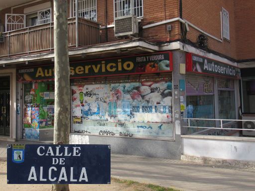 Strukturwandel Ladengeschäfte, Madrid, Spanien, Lebensmittel, Obst und Gemüse, Calle de Alcalá, 2023 geschlossen