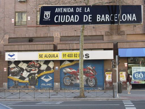 Strukturwandel Ladengeschäfte, Madrid, Spanien, Soal Motos, Avenida de la Ciudad de Barcelona 216, 28007 Madrid, 2023 geschlossen