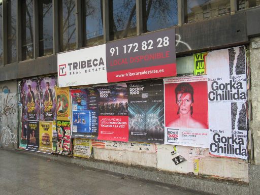 Strukturwandel Ladengeschäfte, Madrid, Spanien, unbekanntes Ladengeschäft im Edificio Orbasa, Calle de Alcalá 290, 2023 geschlossen