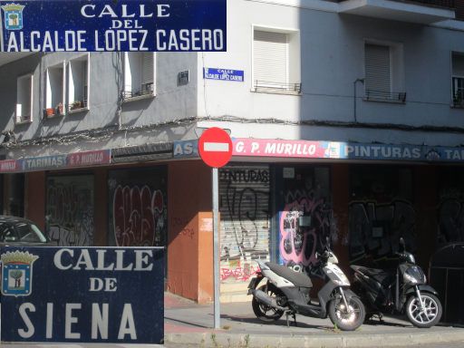 Strukturwandel Ladengeschäfte, Madrid, Spanien, Farben und Heimwerker Fachgeschäft G.P. Murillo, Kreuzung Calle del Alcalde Lopez Casero / Calle de Siena, 28027 Madrid im Mai 2025 geschlossen