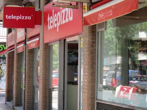 telepizza®, Madrid, Spanien, telepizza® Restaurant in der Calle Hermanos de Pablo 14