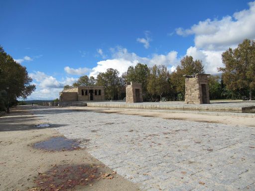 Templo de Debod, Madrid, Spanien, Außenansicht im Parque del Cuartel de la Montaña