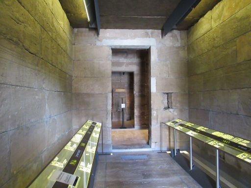 Templo de Debod, Madrid, Spanien, Ausstellung im Erdgeschoß