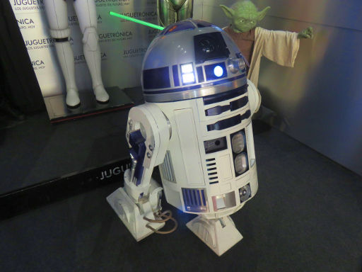 The Robot Museum, Madrid, Spanien, Star Wars™ R2-D2 Roboter