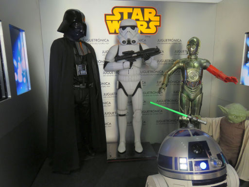 The Robot Museum, Madrid, Spanien, Star Wars™ berühmte Figuren aus den Filmen