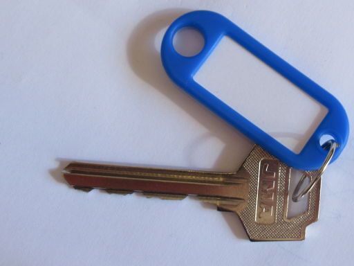 Uno Cerraduras Ferretería Cavero, Madrid, Spanien, Kopie Schlüssel für 1,80 € im März 2023