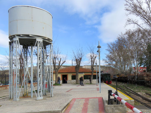 El Tren de Arganda, Madrid, Spanien, Wassertank am Bahnsteig