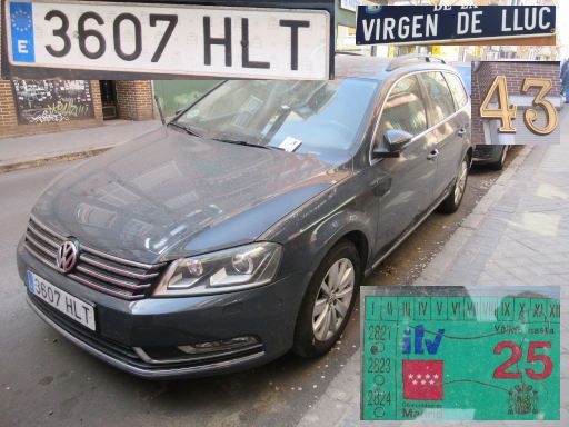 Veh&iacute;culos abandonados, verlassene Fahrzeuge, Madrid, Spanien, Volkswagen Passat 2.0 TDI, Kennzeichen 3607 HLT, Erstzulassung August 2012, Calle Virgen de Lluc 43, 28027 Madrid im April 2026