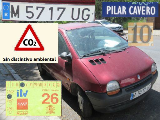 Vehículos abandonados, verlassene Fahrzeuge, Madrid, Spanien, Renault Twingo, Kennzeichen M 5717 UG, Erstzulassung Januar 1997, Calle Pilar Cavero 10, 28027 Madrid im April 2026