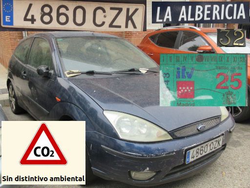 Vehículos abandonados, verlassene Fahrzeuge, Madrid, Spanien, Ford Focus TDCi, Kennzeichen 4860 CZK, Erstzulassung August 2004, Calle La Albericia 32, 28037 Madrid im August 2025