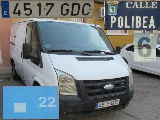 Vehículos abandonados, verlassene Fahrzeuge, Madrid, Spanien, Ford  Transit 110 T260, Kennzeichen 4517 GDC, Erstzulassung April 2008, Calle Polibea 6, 28027 Madrid im August 2025