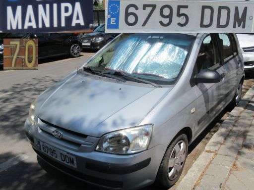 Vehículos abandonados, verlassene Fahrzeuge, Madrid, Spanien, Hyundai Getz, Kennzeichen 6795 DDM, Erstzulassung Dezember 2004, Calle Manipa 70, 28027 Madrid im August 2025