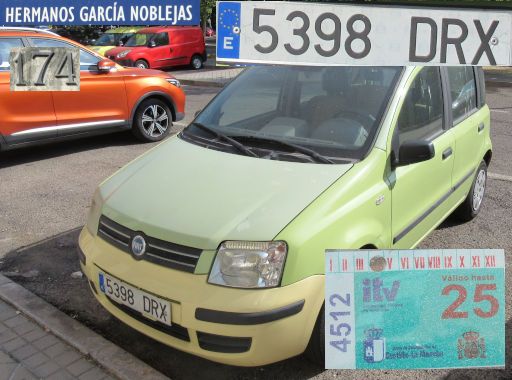 Vehículos abandonados, verlassene Fahrzeuge, Madrid, Spanien, Fiat Panda, Kennzeichen 5398 DRX, Erstzulassung Januar 2005, Calle Hermanos Garcia Noblejas 174, 28017 Madrid im August 2025