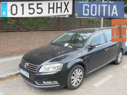 Vehículos abandonados, verlassene Fahrzeuge, Madrid, Spanien, Volkswagen Passat 2.0 TDI, Kennzeichen 0155 HHX, Erstzulassung Februar 2012, Calle Goitia 1, 28027 Madrid im August 2025
