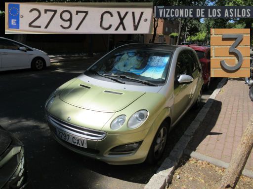 Veh&iacute;culos abandonados, verlassene Fahrzeuge, Madrid, Spanien, Smart for four, Kennzeichen 2797 CXV, Erstzulassung Juli 2004, Calle Vizconde de los Asilos 3, 28027 Madrid im August 2026