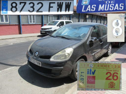 Veh&iacute;culos abandonados, verlassene Fahrzeuge, Madrid, Spanien, Renault Clio, Kennzeichen 8732 FWW, Erstzulassung Oktober 2007, Calle Musas 8, 28022 Madrid im August 2026