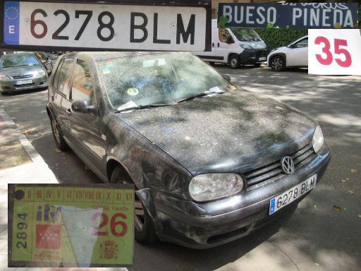 Veh&iacute;culos abandonados, verlassene Fahrzeuge, Madrid, Spanien, Volkswagen Golf 1.6, Kennzeichen 6278 BLM, Erstzulassung Juli 2001, Calle Bueso Pineda 35, 28043 Madrid im August 2026