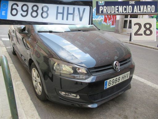 Veh&iacute;culos abandonados, verlassene Fahrzeuge, Madrid, Spanien, Volkswagen Polo 1.4, Kennzeichen 6988 HHV, Erstzulassung Februar 2012, Calle Prudencio Alvaro 28, 28027 Madrid im August 2026