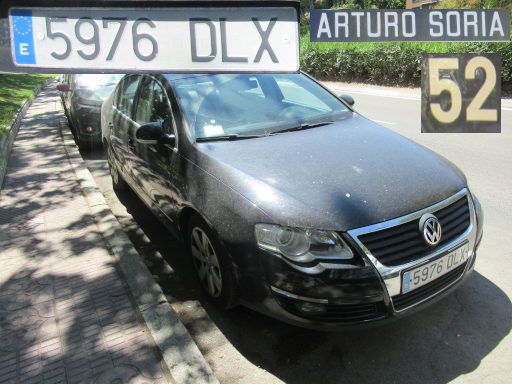 Veh&iacute;culos abandonados, verlassene Fahrzeuge, Madrid, Spanien, Volkswagen Passat, Kennzeichen 5976 DLX, Erstzulassung Januar 2001, Calle Arturo Soria 52, 28027 Madrid im August 2026