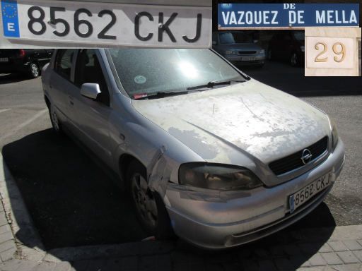 Veh&iacute;culos abandonados, verlassene Fahrzeuge, Madrid, Spanien, Opel Astra 1.6, Kennzeichen 8562 CKJ, Erstzulassung Juli 2003, Calle Vazquez de Mella 29, 28017 Madrid im August 2026