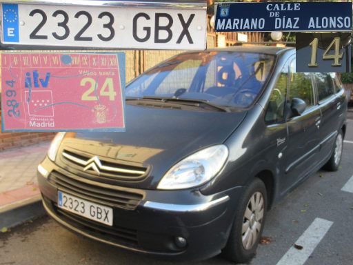 Veh&iacute;culos abandonados, verlassene Fahrzeuge, Madrid, Spanien, Citroen Xsara, Kennzeichen 2323 GBX, Erstzulassung M&auml;rz 2008, Calle Mariano Diaz Alonso 14, 28027 Madrid im Dezember 2025