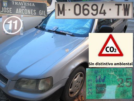 Veh&iacute;culos abandonados, verlassene Fahrzeuge, Madrid, Spanien, Honda Civic, Kennzeichen M 0694 TW, Erstzulassung September 1996, Travesia Jose Arcones Gil 11, 28021 Madrid im Dezember 2025