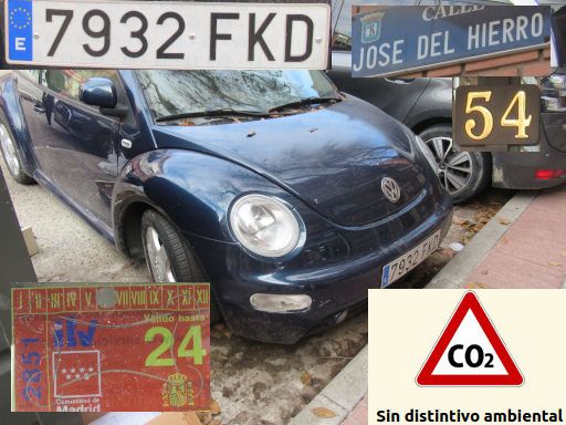 Veh&iacute;culos abandonados, verlassene Fahrzeuge, Madrid, Spanien, Volkswagen Beetle, Kennzeichen 7932 FKD, Erstzulassung Januar 2007, Calle Jose del Hierro 54, 28027 Madrid im Dezember 2025