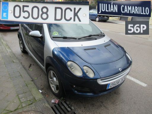 Veh&iacute;culos abandonados, verlassene Fahrzeuge, Madrid, Spanien, Smart forfour, Kennzeichen 0508 DCK, Erstzulassung November 2004, Calle Julian Camarillo 56 P, 28037 Madrid im Februar 2026