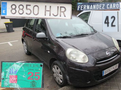 Veh&iacute;culos abandonados, verlassene Fahrzeuge, Madrid, Spanien, Nissan Micra, Kennzeichen 8850 HJR, Erstzulassung April 2012, Calle Fernandez Caro 42, 28027 Madrid im Februar 2026