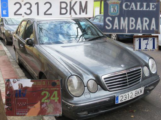 Veh&iacute;culos abandonados, verlassene Fahrzeuge, Madrid, Spanien, Mercedes-Benz E 320, Kennzeichen 2312 BKM, Erstzulassung Juni 2001, Calle Sambara 171, 28027 Madrid im Februar 2026