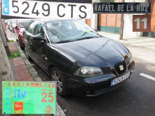 Veh&iacute;culos abandonados, verlassene Fahrzeuge, Madrid, Spanien, Seat Ibiza, Kennzeichen 5249 CTS, Erstzulassung M&auml;rz 2004, Calle Rafael de la Hoz 11, 28022 Madrid im Februar 2026