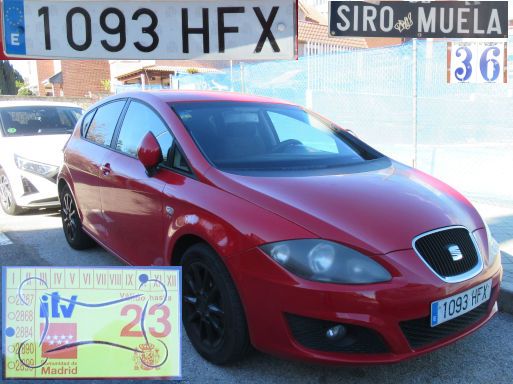 Veh&iacute;culos abandonados, verlassene Fahrzeuge, Madrid, Spanien, Seat Leon, Kennzeichen 1093 HFX, Erstzulassung August 2011, Calle Siro Muela 36, 28027 Madrid im Februar 2026