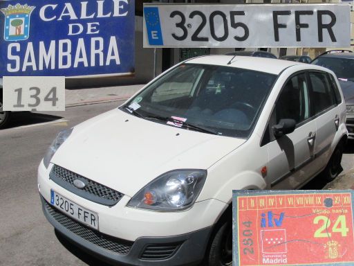 Vehículos abandonados, verlassene Fahrzeuge, Madrid, Spanien, Ford Fiesta, Kennzeichen 3205 FFR, Erstzulassung September 2006, Calle Sambara 134, 28027 Madrid im Juli 2025
