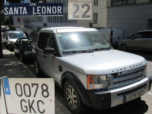 Vehículos abandonados, verlassene Fahrzeuge, Madrid, Spanien, Land Rover Discovery 3 TDV6 SE, Kennzeichen 0078 GKC, Erstzulassung Dezember 2008, Calle Santa Leonor 22, 28037 Madrid im Juli 2025